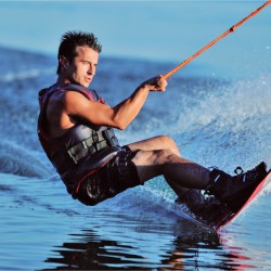 Baie Mahault - An introduction to water skiing and wakeboarding on a Guadeloupean lake
