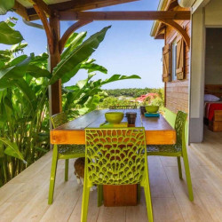 Stay in a bungalow with pool for 5 people in Gaudeloupe