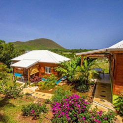 Séjour en Gaudeloupe : Location bungalow avec piscine pour 5 personnes