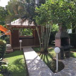 Deshaies – Un séjour en villa F4 pour 5J/4N pour 6 personnes avec piscine et jeux pour enfants