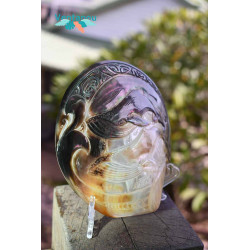 Carved Tahitian mother-of-pearl Whale | Polynesian Handicrafts Ventano