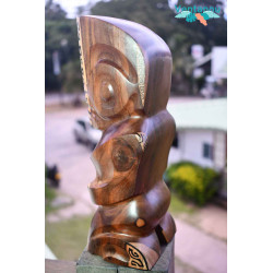 Artisanat Marquisien - Handmade wooden tiki - Polynesian art ventanou