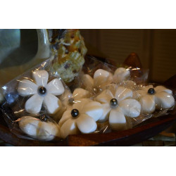 Tiare Flower Soap with Tahitian Pearl – Local Craft | Ventanou