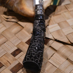 Hand-Carved Horn Knife – Polynesian Craftsmanship | Ventanou