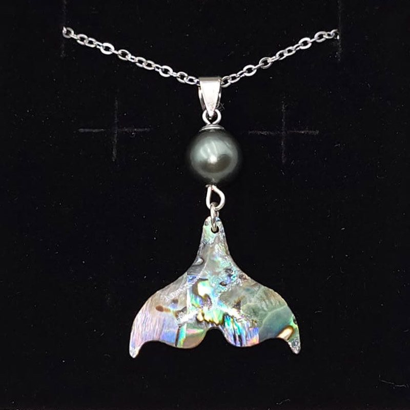 Whale Tail Necklace with Abalone & Tahitian Pearls | Ventanou