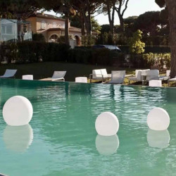 Accessoires de jardin La Réunion: Boule Lumineuse piscine et extérieur