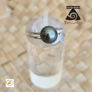 bague-polynesienne-pour-femme-perle Bague Papillon Perle Noire Polynésienne en argent ornée de zirconium et d’une perle noire