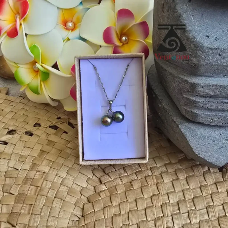 collier-femme-en-perle-noire-de-tahiti Collier Toi & Moi en Perles Noires de Bora Bora