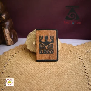 porte-passeport-en-tapa-tiki-marquisien Porte passeport Polynésien en Tapa décoré symbole polynésien - Tiki