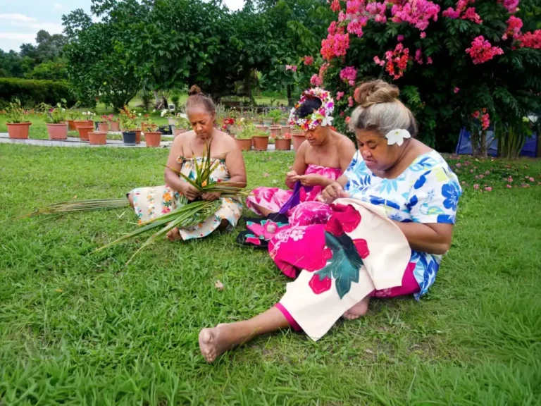 shopping a moorea souvenirs authentiques