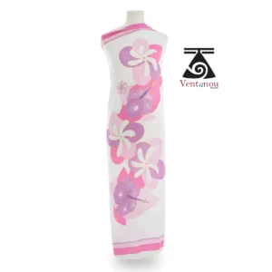 pareo-tahitien-rose-violet-tiare-porte-robe Paréo blanc peint à la main avec fleurs tiare rose et violet en Polynésie