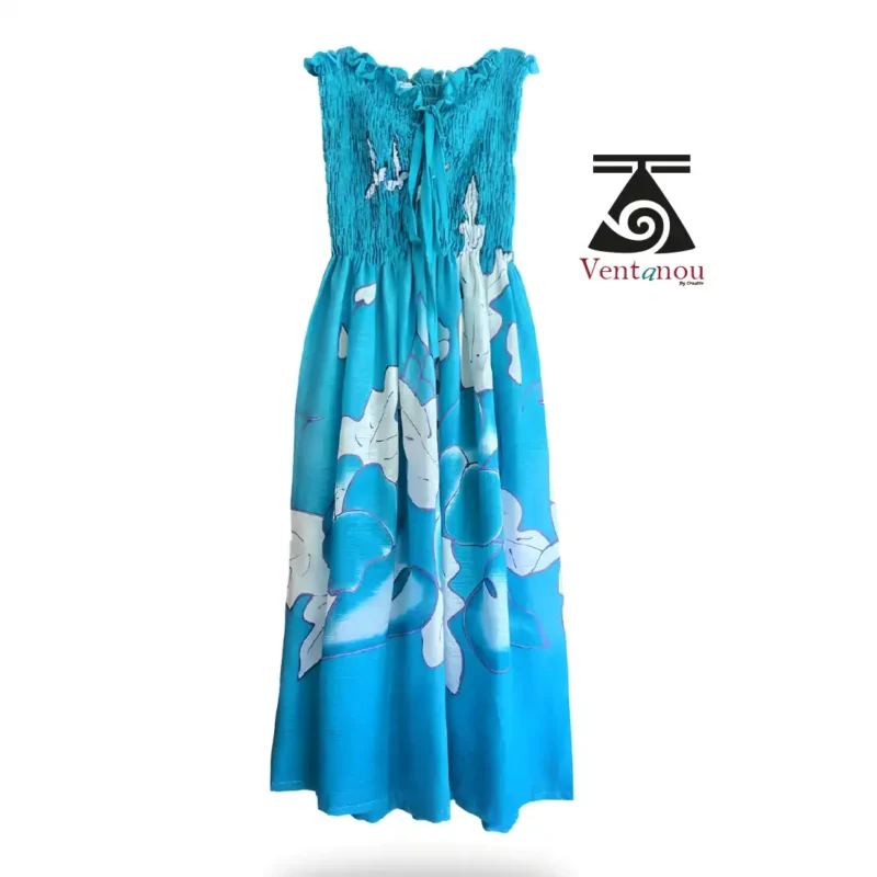 robe-femme-bustier-bleu-lagon-fleurs-longue-ete copie Robe femme bustier bleu lagon avec fleurs tiare portée en bord de mer